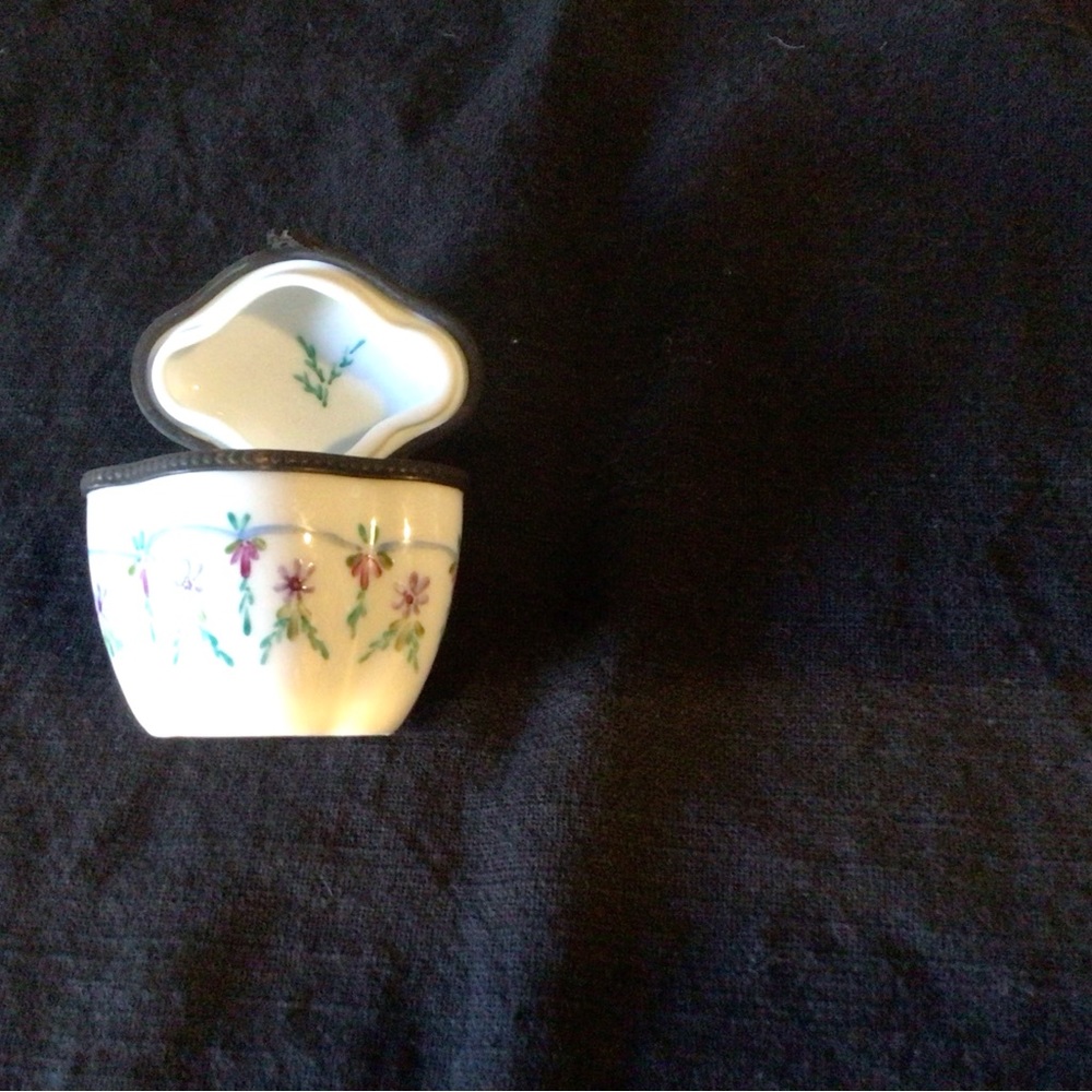 Limoges box - Picture 2 of 3